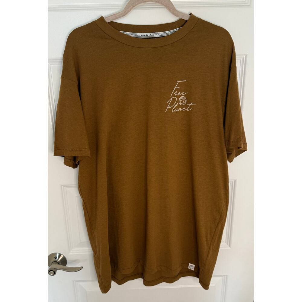 Free Planet XL Graphic “Every Day Is a New Adventure” Organic Cotton T-Shirt